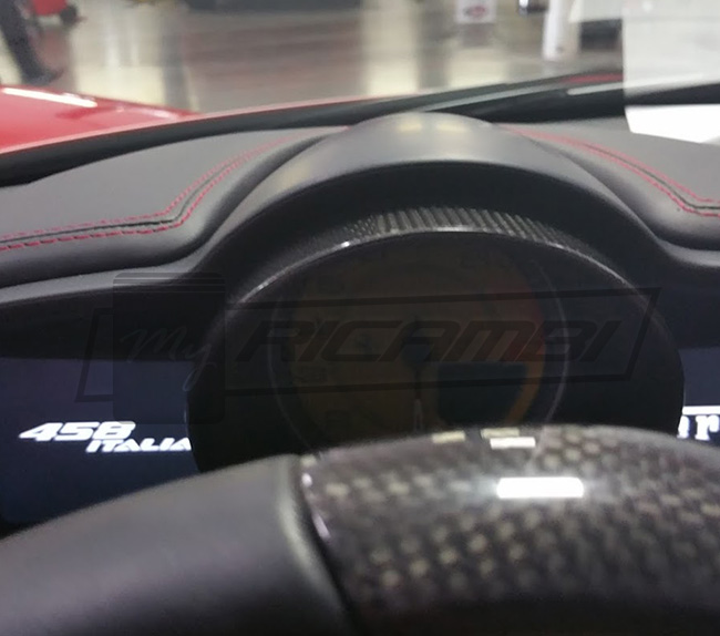Ferrari 458 Carbon Einstiegsleisten mit Aufschrift – AutoVM Composites